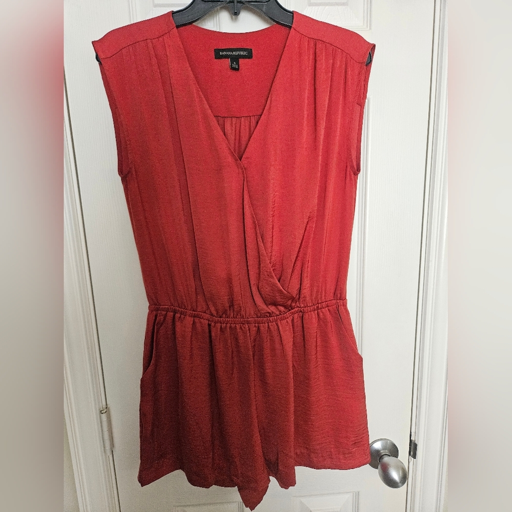Banana Republic Deep Red Sleeveless Blouse